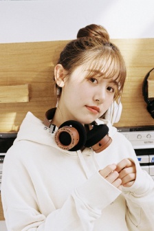 黑狱圣女